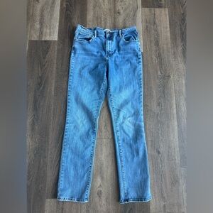 Levi’s Jeans.  724 High Rise Straight women’s size 32.  Great used condition!